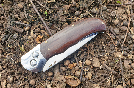 Выкидной нож "Рысь": сталь - Bohler М390; рукоять - венге