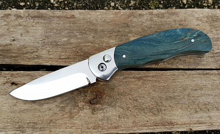 Выкидной нож "Рысь": сталь - Bohler М390; рукоять - карельская береза