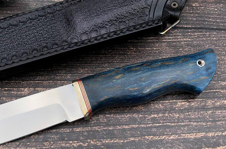 Нож "Волк: сталь - Bohler М390; рукоять - карельская береза, черный граб - формовочные ножны