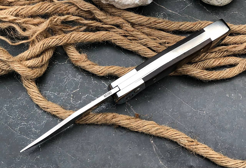 Выкидной нож "Як": сталь BOHLER М390; рукоять - венге