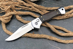 Выкидной нож "Як": сталь BOHLER М390; рукоять - венге